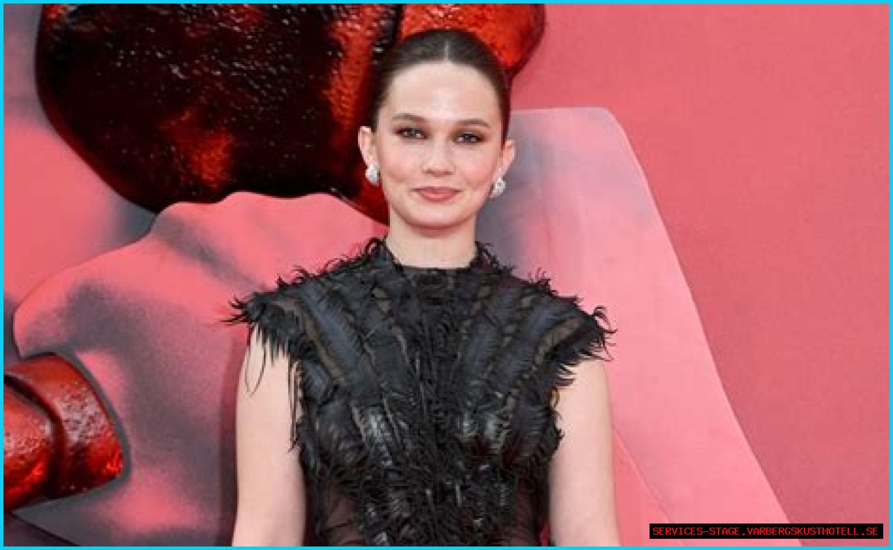 Is Cailee Spaeny Single? Get The Facts